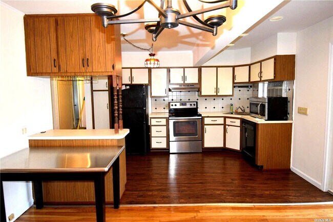 Building Photo - 44 Miller Rd