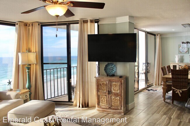 Foto del edificio - 11619 Front Beach Rd