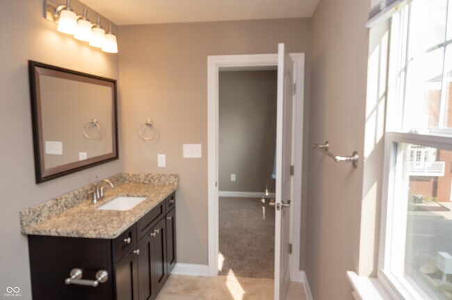 Foto del edificio - 428 Neuman Way