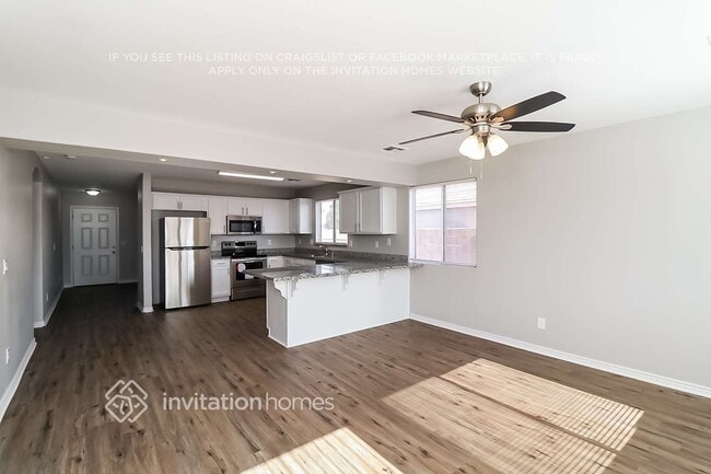 Building Photo - 8223 W Mohave St