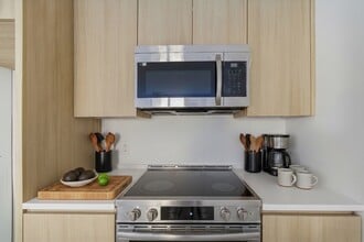 Building Photo - 1035 Commonwealth Ave