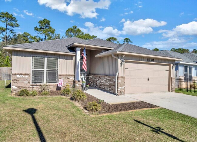 Foto del edificio - 8390 Island Dr