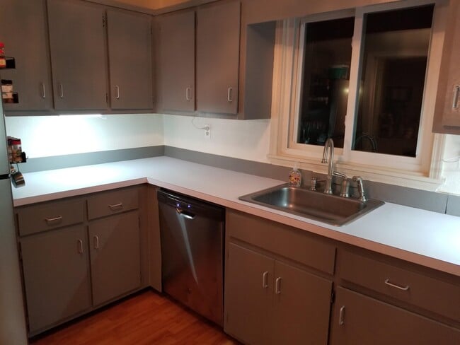 Foto del edificio - 15 Winding Pond Rd