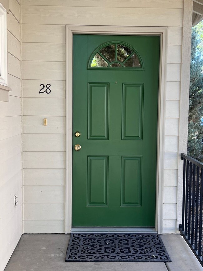 Building Photo - 2/1.5 Townhome in Minden