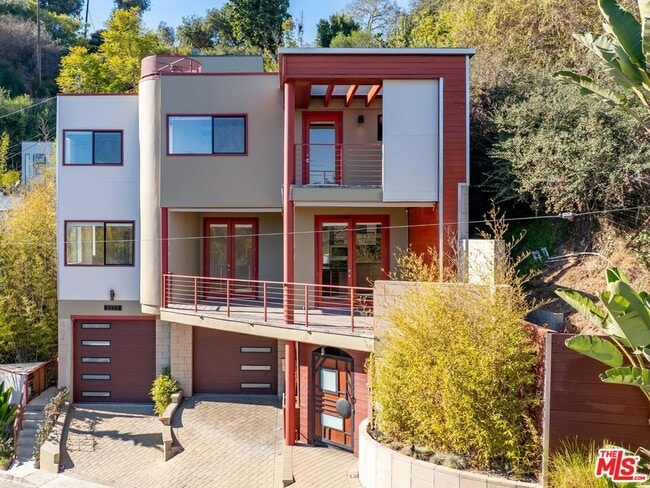 Foto del edificio - 2222 Bancroft Ave