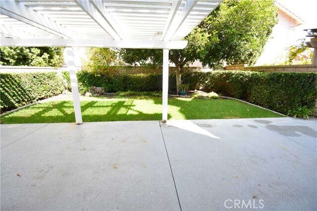 Foto del edificio - 24411 Silver Spur Ln