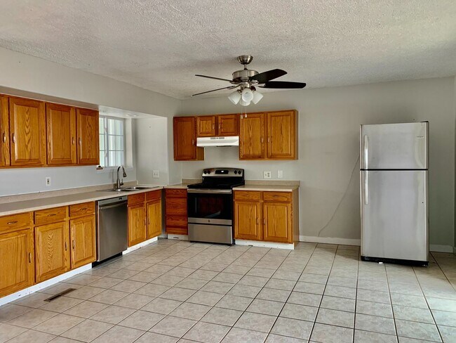 Foto del edificio - Lovely Townhome with 3 Levels in Lafayette!