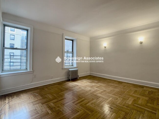 Building Photo - 106 Pinehurst Avenue