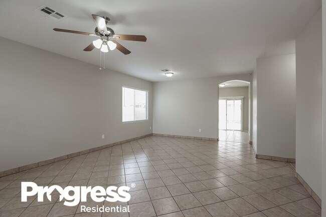 Building Photo - 7227 S 41st Ln