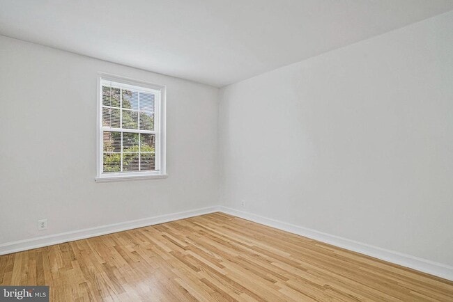 Foto del edificio - 3000 S Columbus St