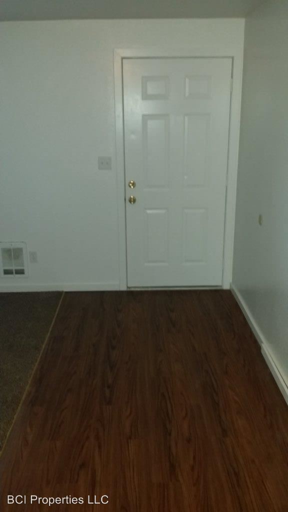 Foto del edificio - 7619 Douglas St W