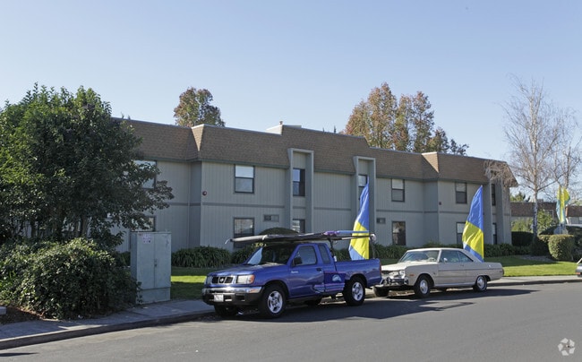 Foto del edificio - McDouall Apartments