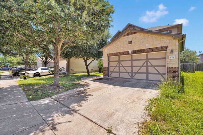 Foto del edificio - Beautiful Upgraded Home in the Enclave at ...