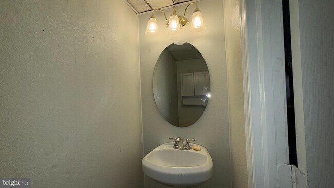 Foto del edificio - 339 Charles St