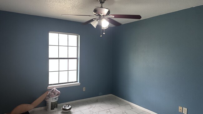 Foto del edificio - 4618 Coody Ln