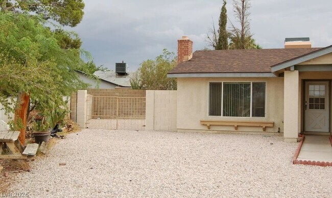 Foto del edificio - 7185 Acorn Ct