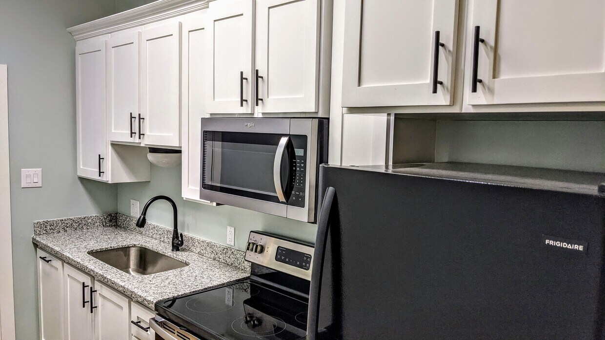 Foto principal - 919 Hendricks Ave