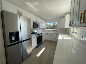 Foto del edificio - 336 4th Ave SW