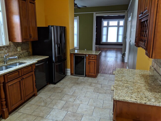 Foto del edificio - 2860 Humboldt St