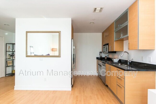 Foto del edificio - 60 SW 13th St