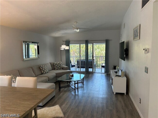 Foto del edificio - 509 Roma Ct