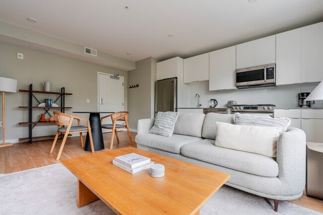 Building Photo - 2210 Wisconsin Ave NW