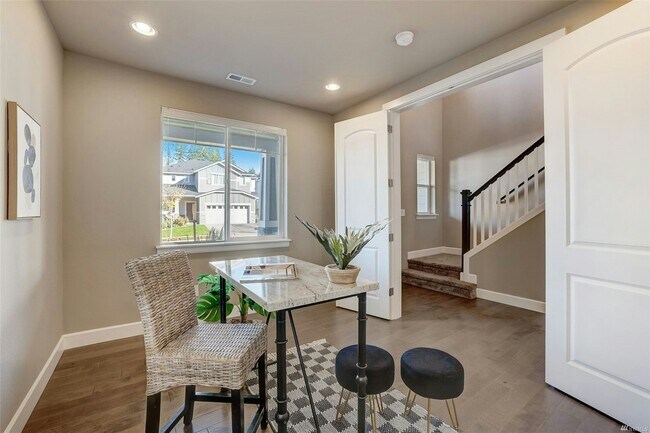 Building Photo - 4240 Overlook Ct