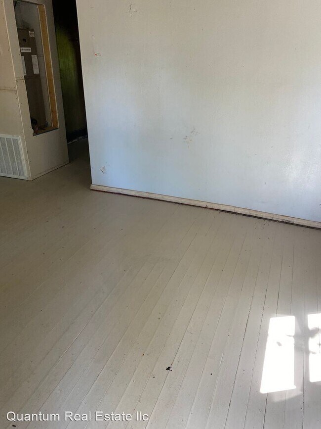 Foto del edificio - 3 br, 1 bath House - 3919 Rowe Ave.