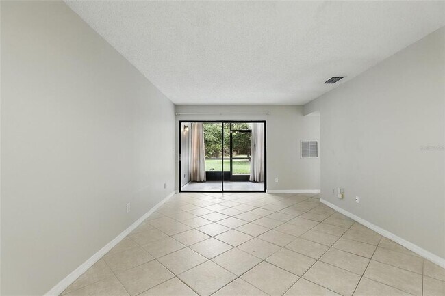 Building Photo - 3966 Atrium Dr
