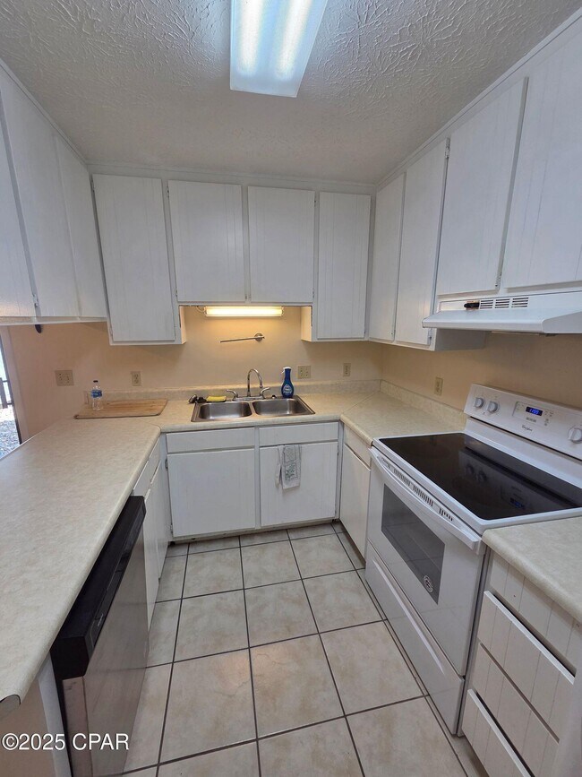 Building Photo - 7320 Chipewa St