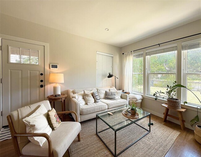 Foto del edificio - 2810 Wooldridge Dr
