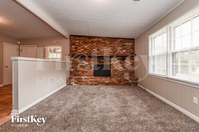 Building Photo - 3981 Leisure Ct SE