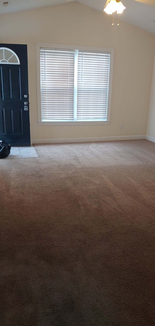 Building Photo - 5526 Creon St