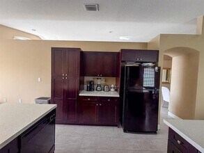 Building Photo - 775 NW 165th Ave