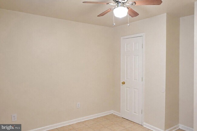 Building Photo - 59 Galveston Pl SW
