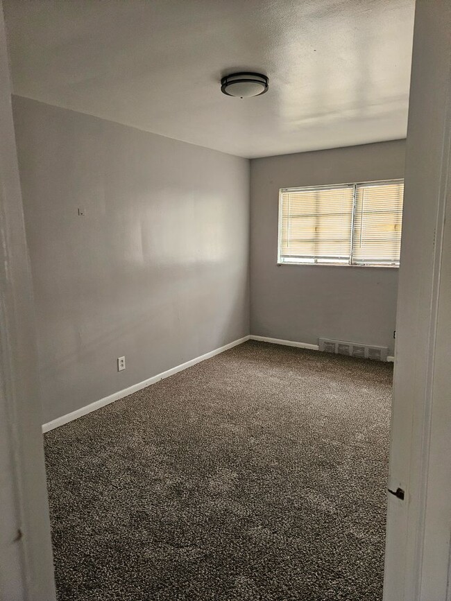 Foto del edificio - 2 Bedroom Duplex