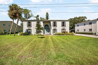 Building Photo - 1330 Snell Isle Blvd NE