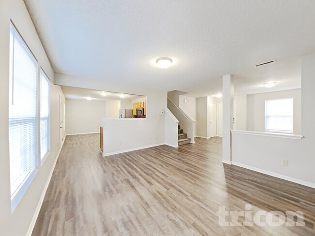 Building Photo - 756 Hickory Pine Dr