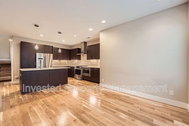 Building Photo - 1323 Elati St