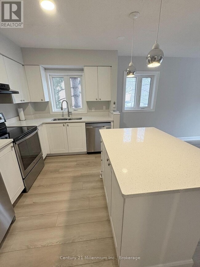 Building Photo - 22 Ramblings Way