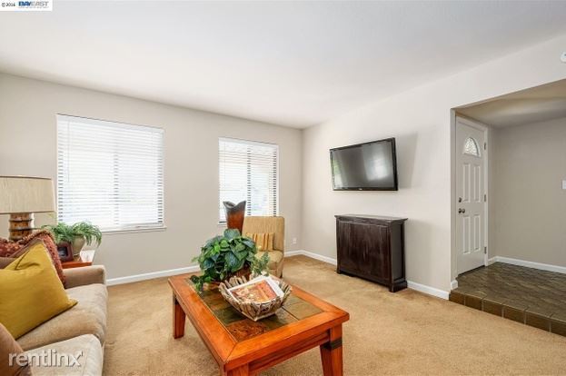 Building Photo - 3 br, 2 bath House - 5341 Midvale Court