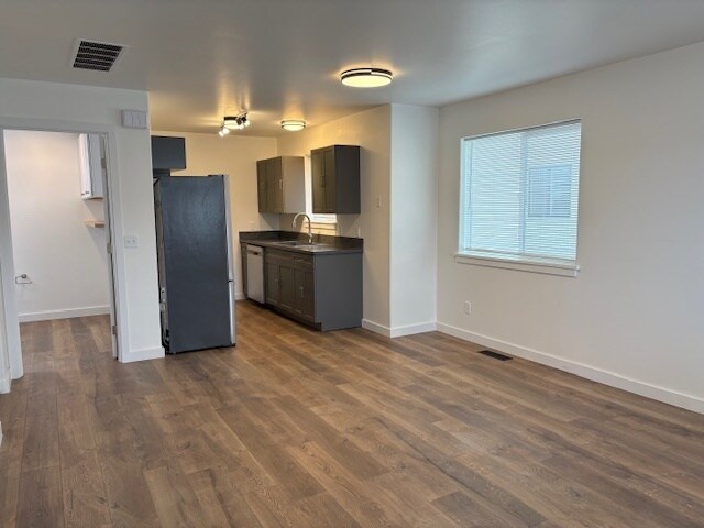 Foto del edificio - Newly remodeled