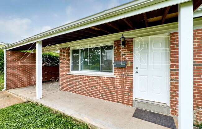Building Photo - 2700 Steeplechase Ln