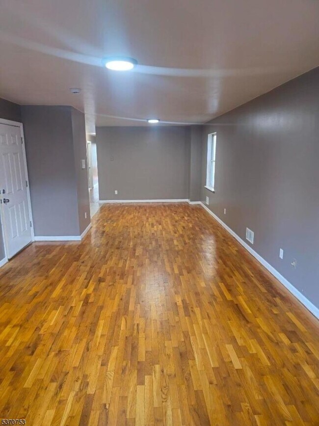 Foto del edificio - 447 S 18th St
