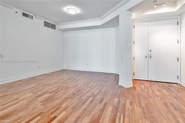 Foto del edificio - 2 br, 2.5 bath Condo - 808 Brickell Key Dr...