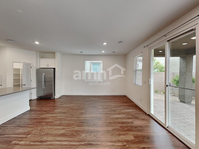 Building Photo - 9166 Sierra Point Court