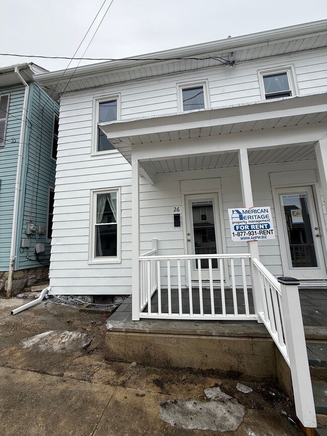 Building Photo - 26 E Orange St