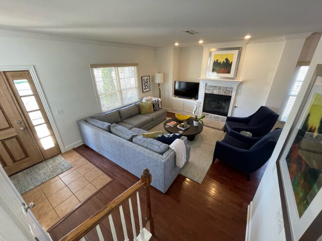 Building Photo - 1521 NE Dysart Woods Ln