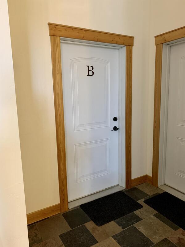 Foto del edificio - 636 Logan St