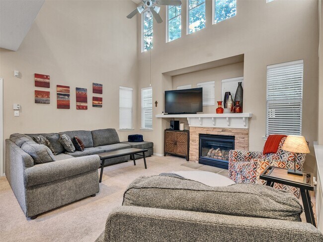 Building Photo - 83 Scarlet Woods Ct